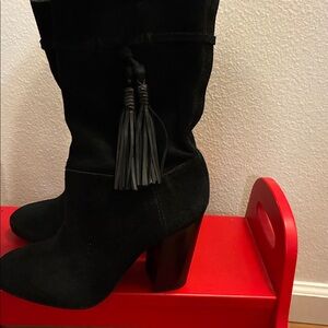 Vince Camuto Black Suede High Heeled Boots w/Tassels size 8